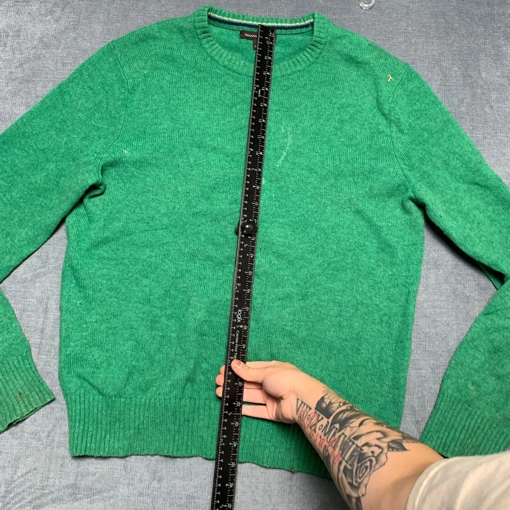 Banana Republic Sweater Mens Medium Green Tight Knit Ribbed Trim Long Sleeve
